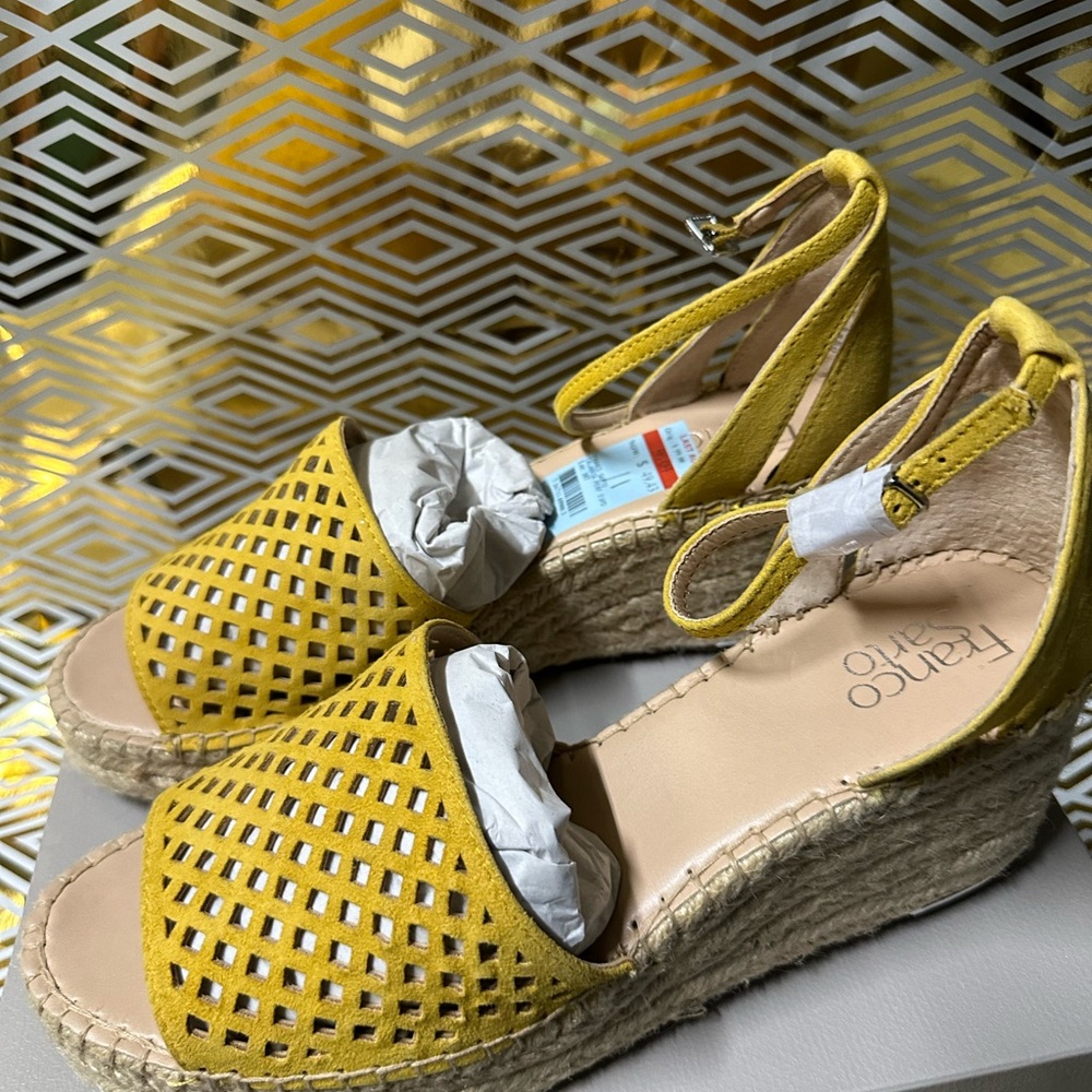 Franco Sarto Calabria Wedge sandals- New